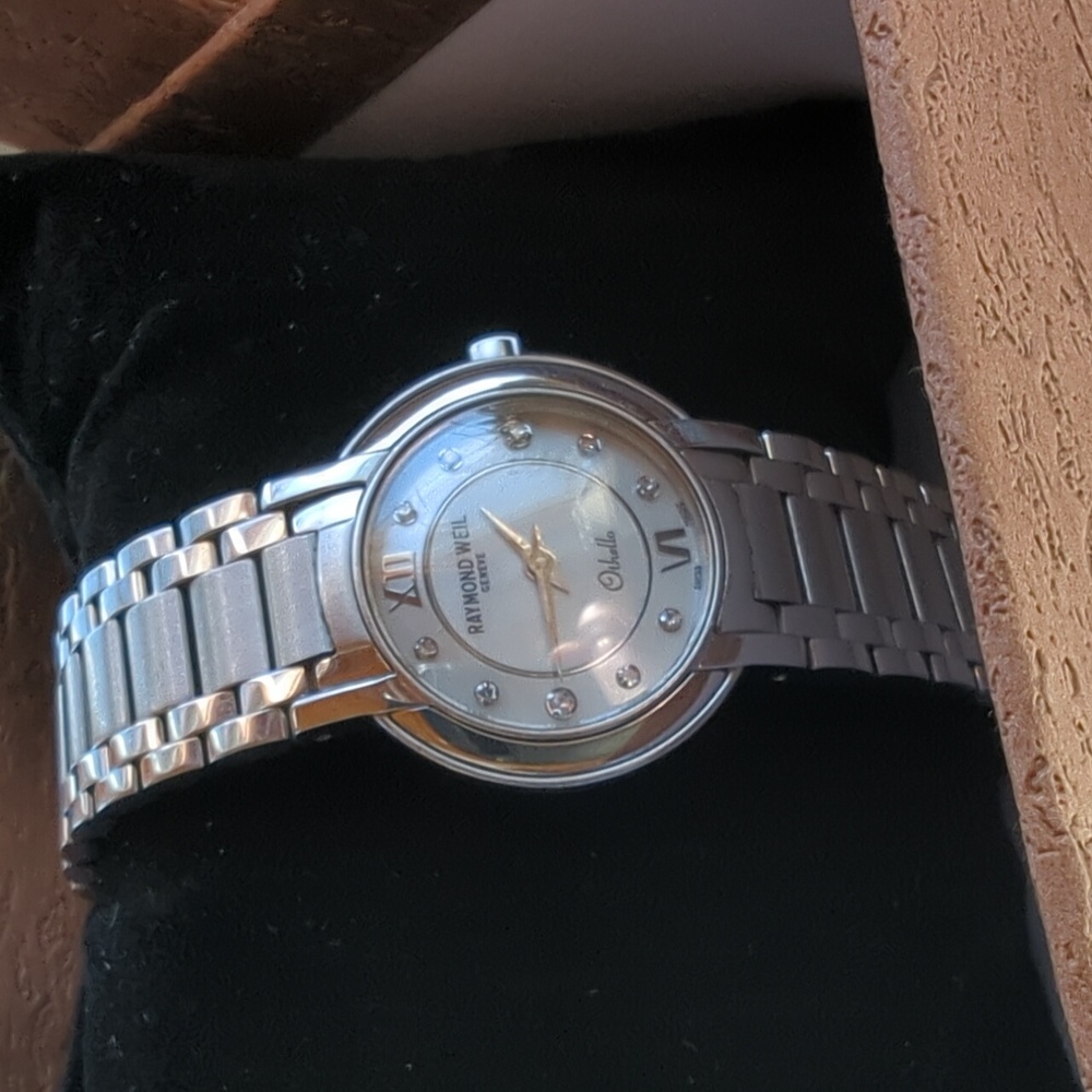 Vintage Ladies Raymond Weil Othello 2321 Watch Diamond & Mother of Pearl Dial - Picture 12 of 13